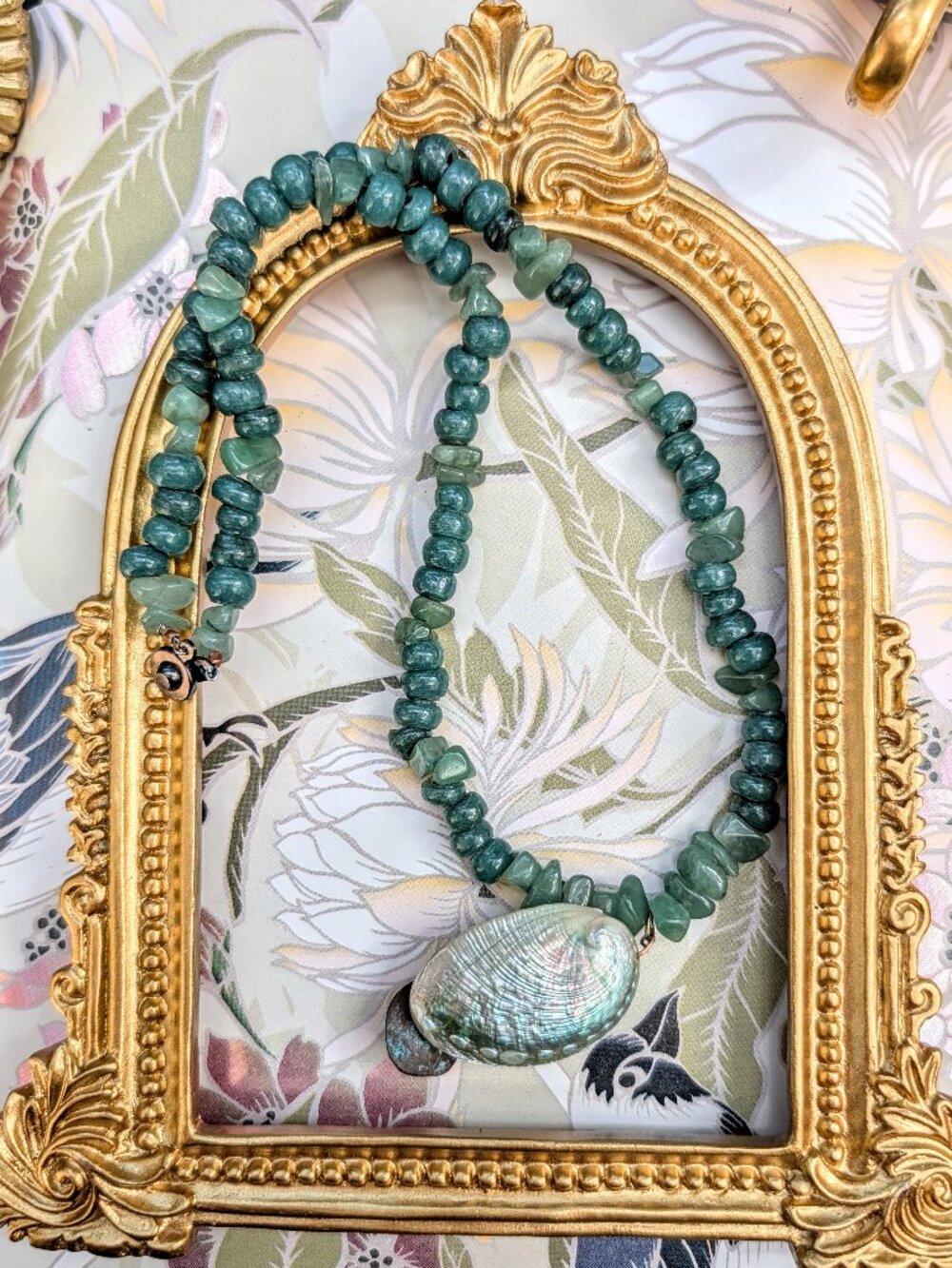 Vintage Iridescent Shell & Green Aventurine Stone Bead Necklace